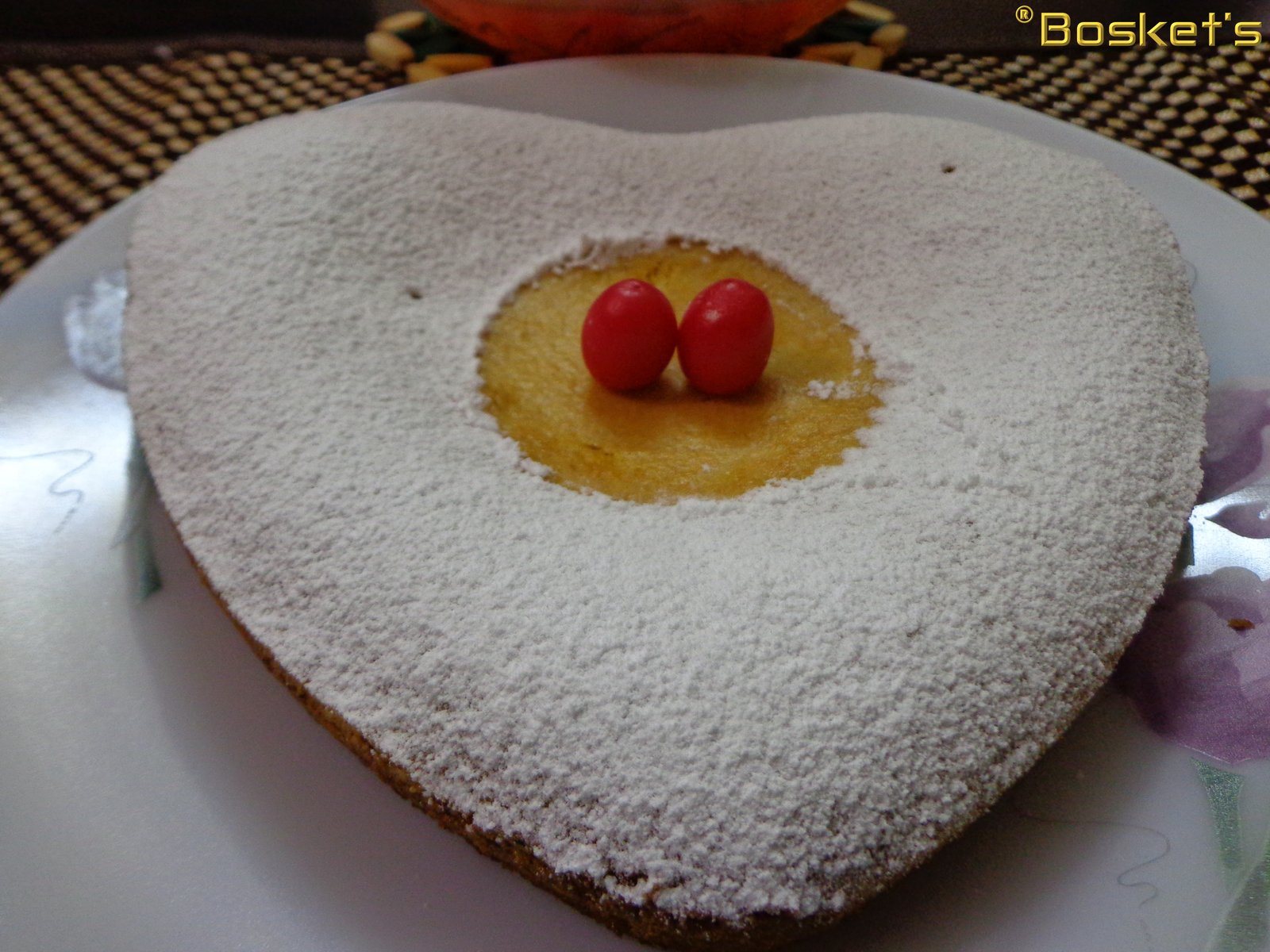 Eggless Vanilla Sponge Cake