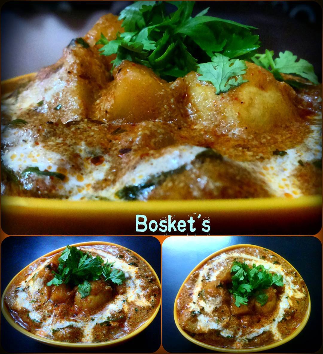 Kashmiri Aloo in a Curd Gravy