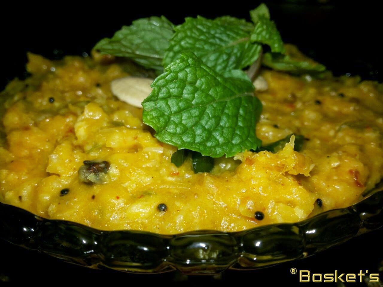 Makai No Chevdo (Corn Khichadi)