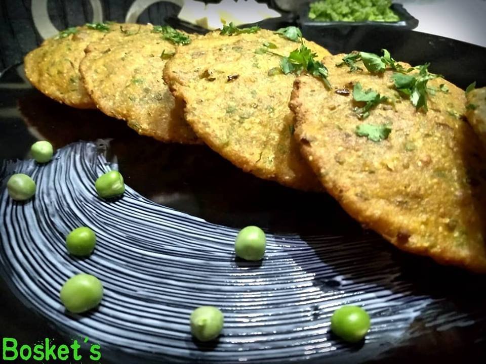 Matar Poori