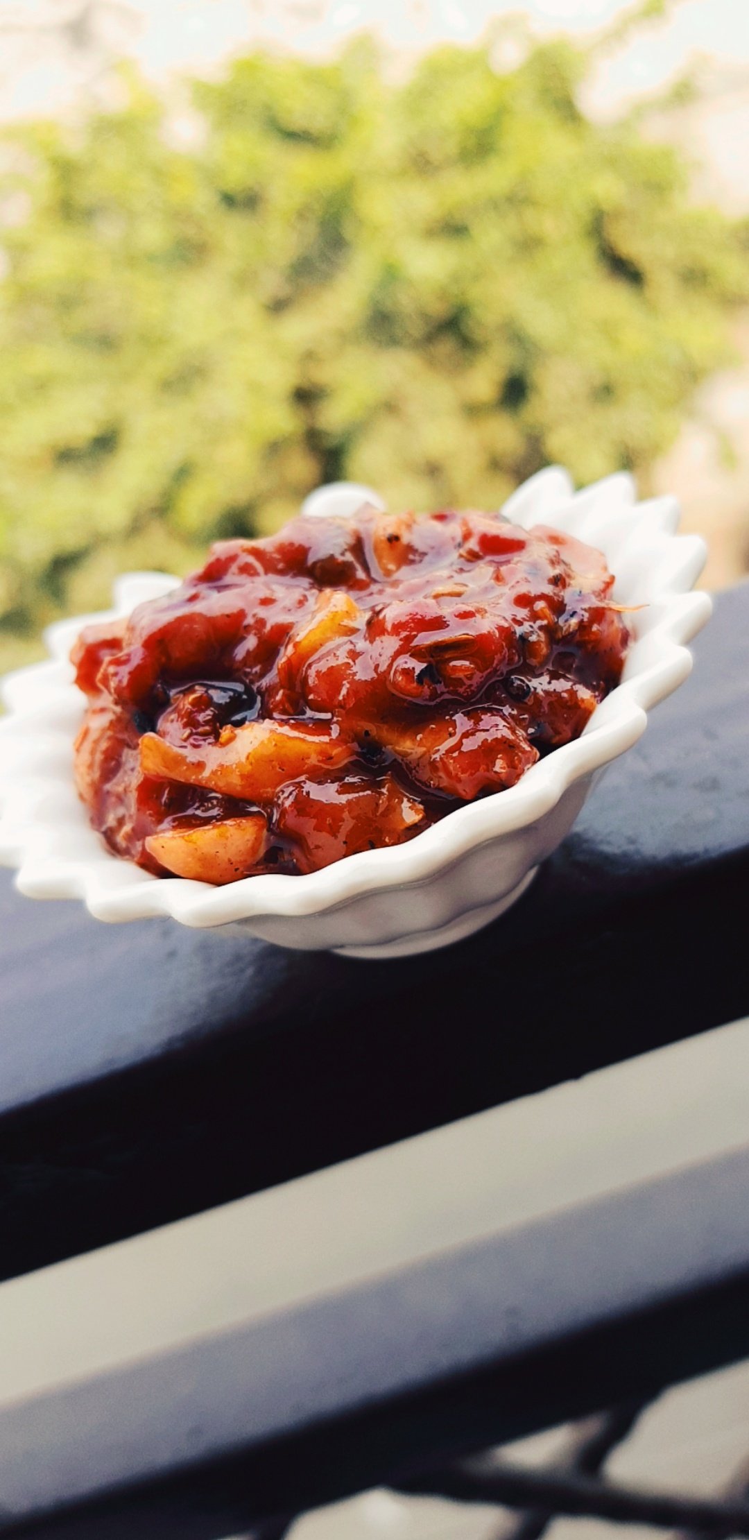 Strawberry spicy chutney
